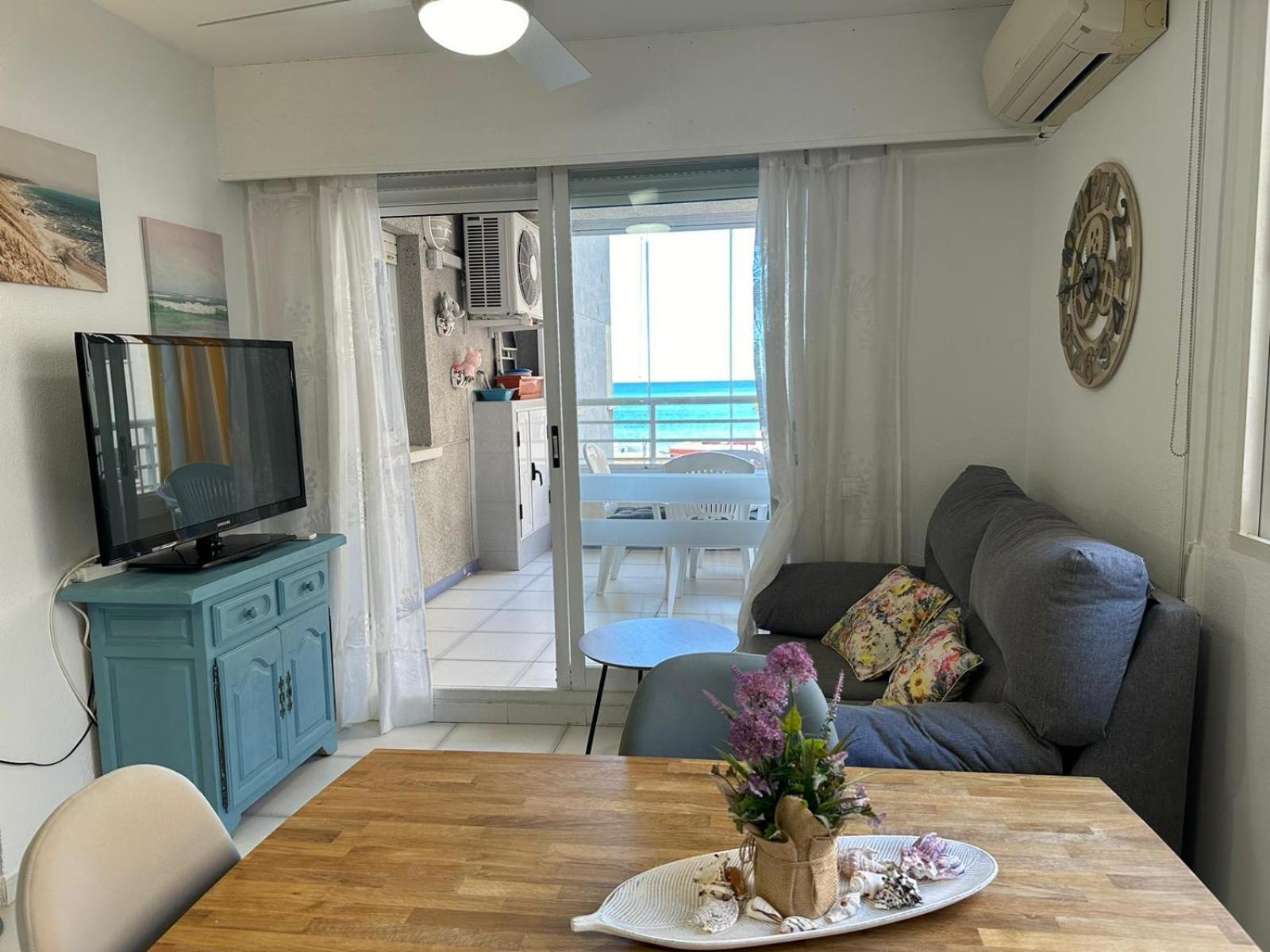 Apartment On The Beach With Parking And Pool Calp Extérieur photo
